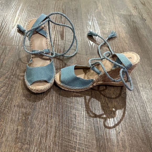 MERONA Wedge Shoes Target Merona Meredith Blue Canvas Platform Sandal Size 8 - Picture 2 of 6
